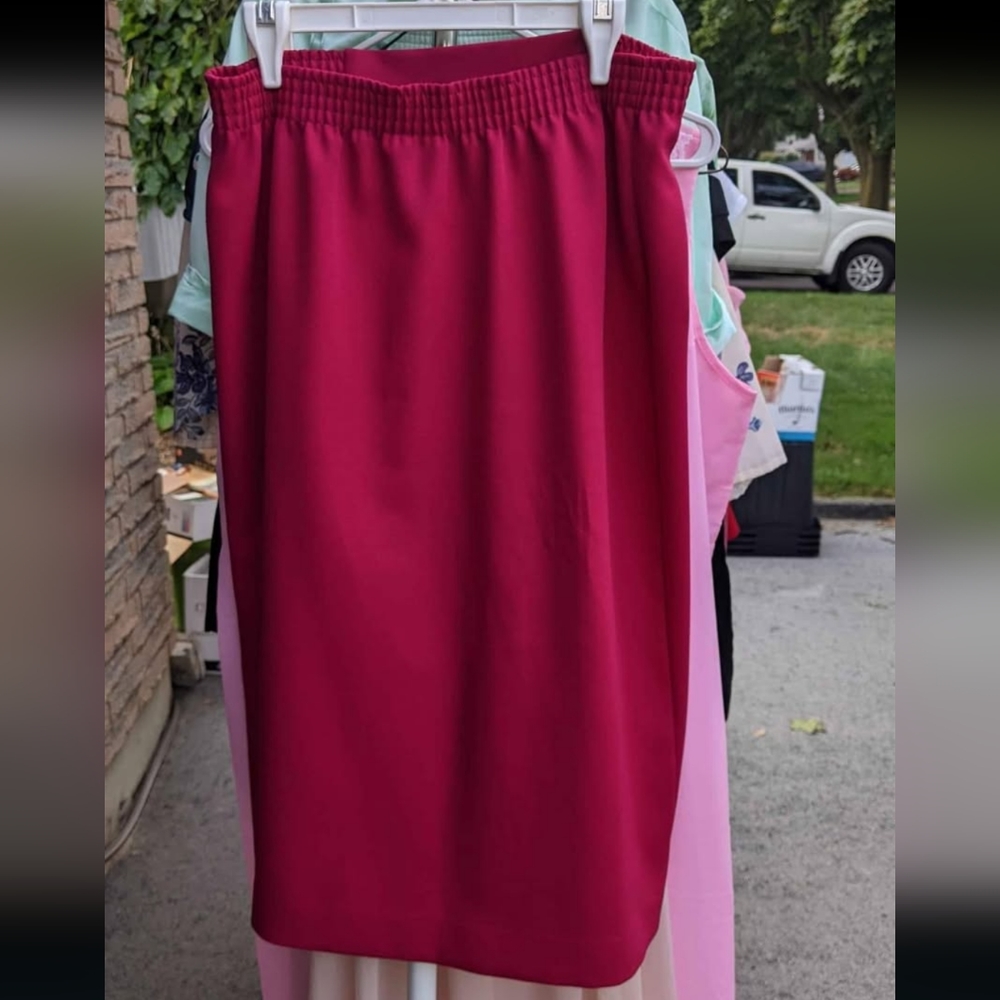 Vintage red pencil skirt
